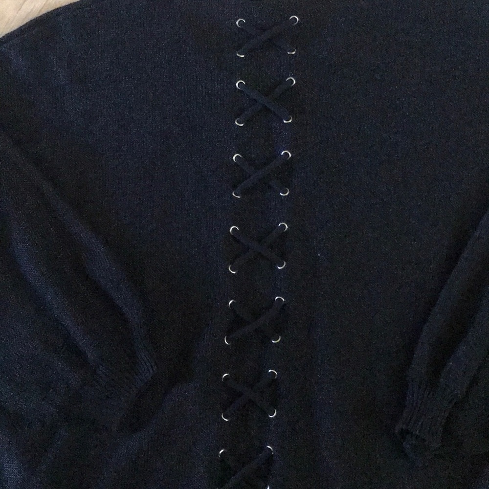 Sioni Black Sweater with lace Back. - Picture 7 of 11